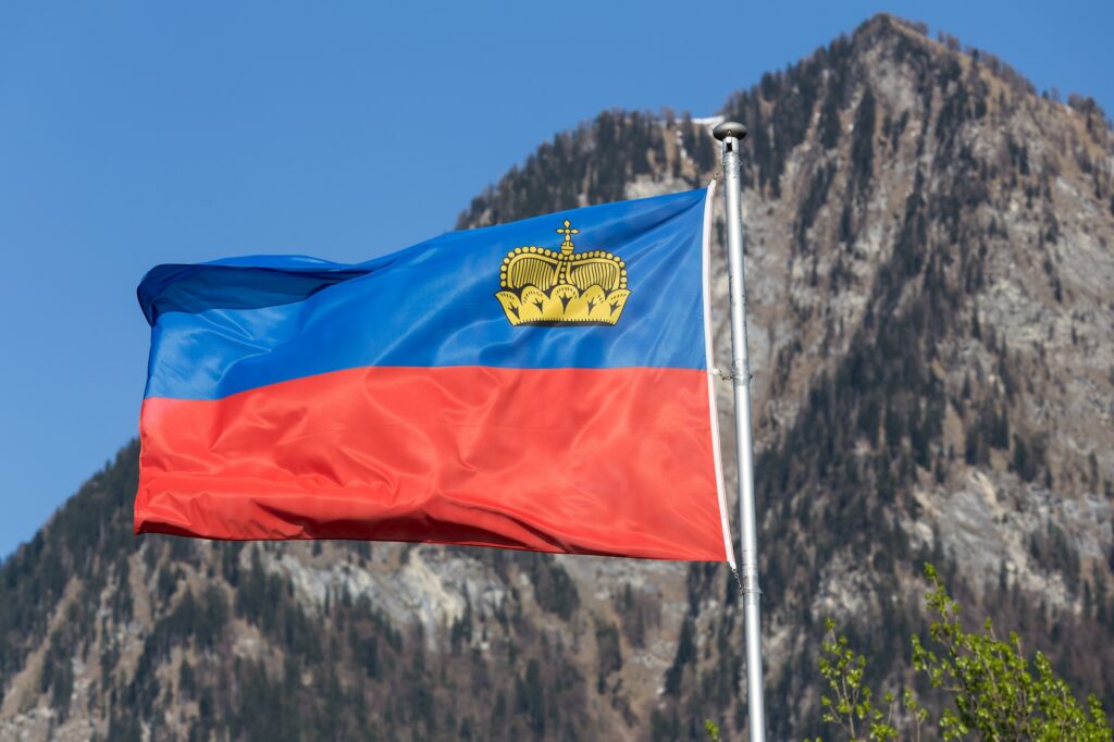 Bild einer Flagge von Liechtenstein